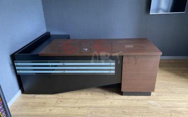 Стол руководителя 09
