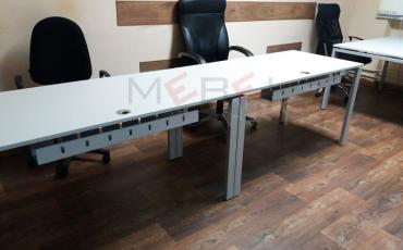 Офисный стол 07