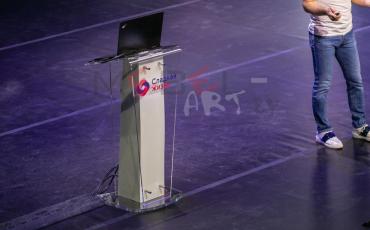 Трибуна для выступлений 16