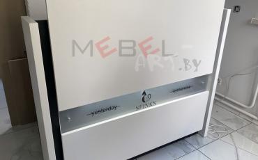 Стойка-ресепшен 01