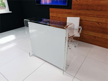 Мебель из оргстекла